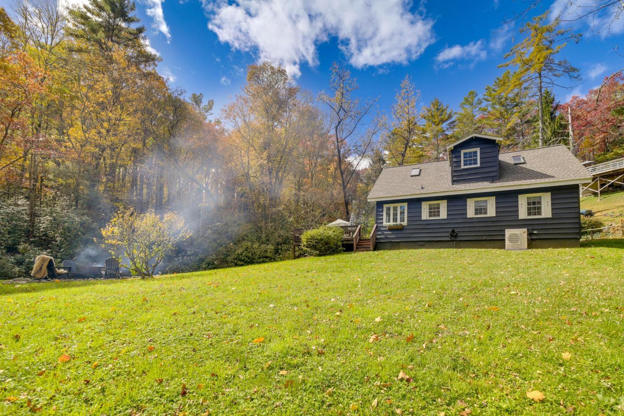 Enchanting Highlands Cottage With Pond And Falls! Bagian luar foto